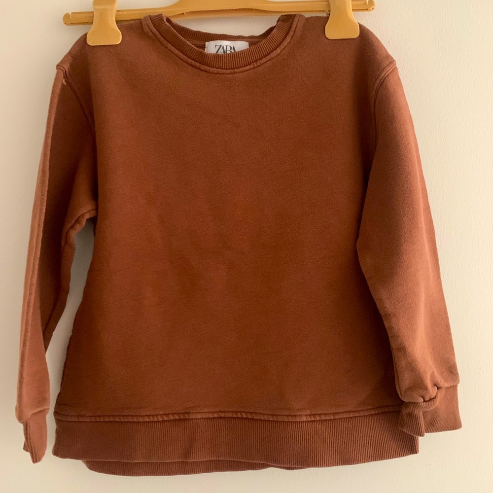 Great condition! Zara kid sweatshirt for kid
